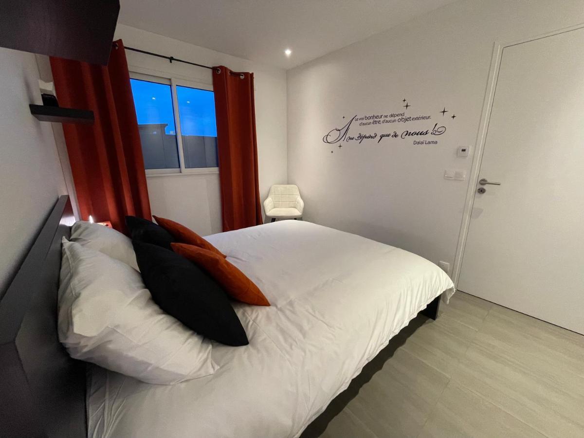 Gold Cocoon T3 74M2 Proche Centre Ville Villejust Exterior photo