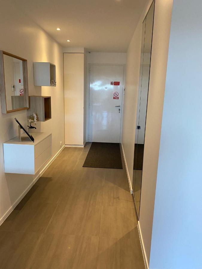 Gold Cocoon T3 74M2 Proche Centre Ville Villejust Exterior photo